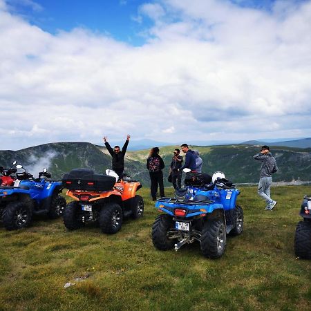 Pensiunea Valea Susitei, Ciubar, Sauna, Atv, Safarii Jepp Offroad Ghid Turistic, Climbing, Rafting, Paragliding Targu Jiu Bagian luar foto