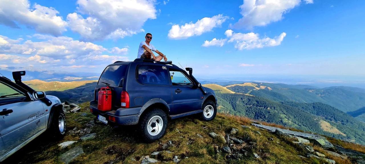 Pensiunea Valea Susitei, Ciubar, Sauna, Atv, Safarii Jepp Offroad Ghid Turistic, Climbing, Rafting, Paragliding Targu Jiu Bagian luar foto